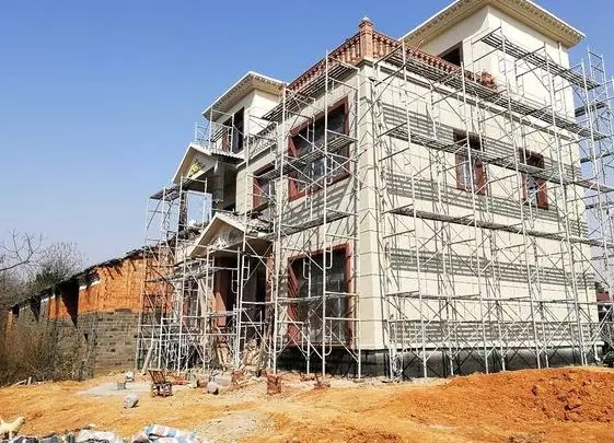 【自建房案例】網友30萬蓋三層自建房，建成效果讓鄰居紛紛仿建！