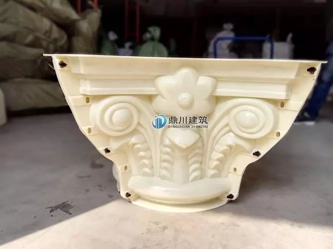 歐式風(fēng)格別墅怎能少了羅馬柱？來看羅馬柱的完美應(yīng)用！